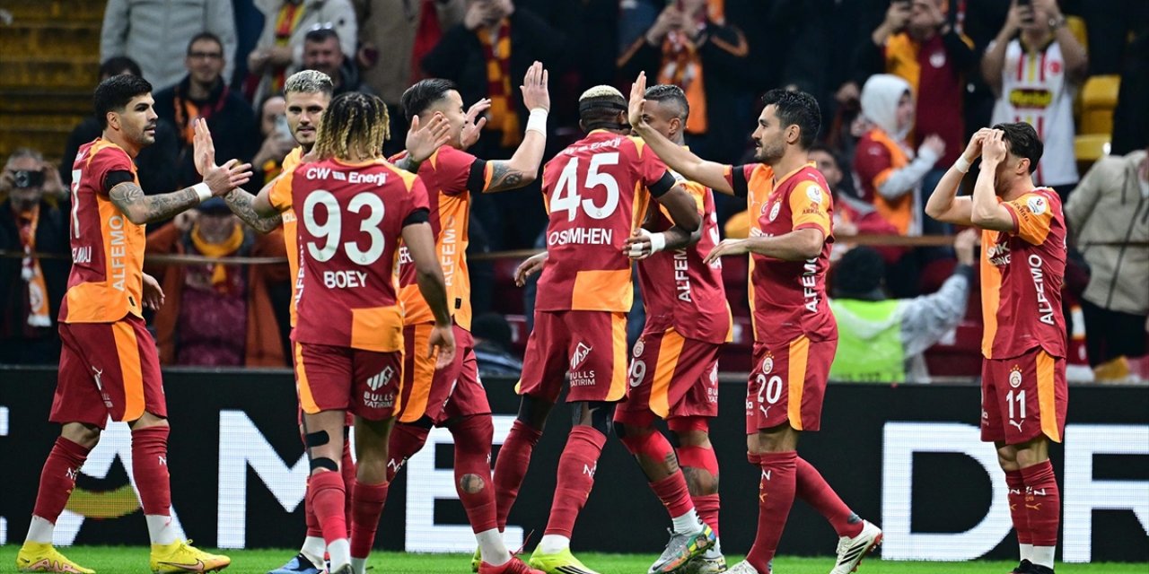 Galatasaray, Eyüpspor'u 5 Golle Geçti
