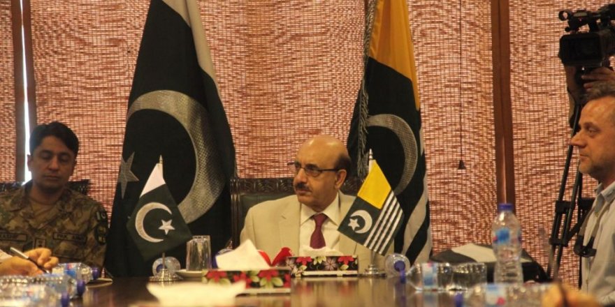 Pakistan'dan Hindistan'a Korkaklık Suçlaması