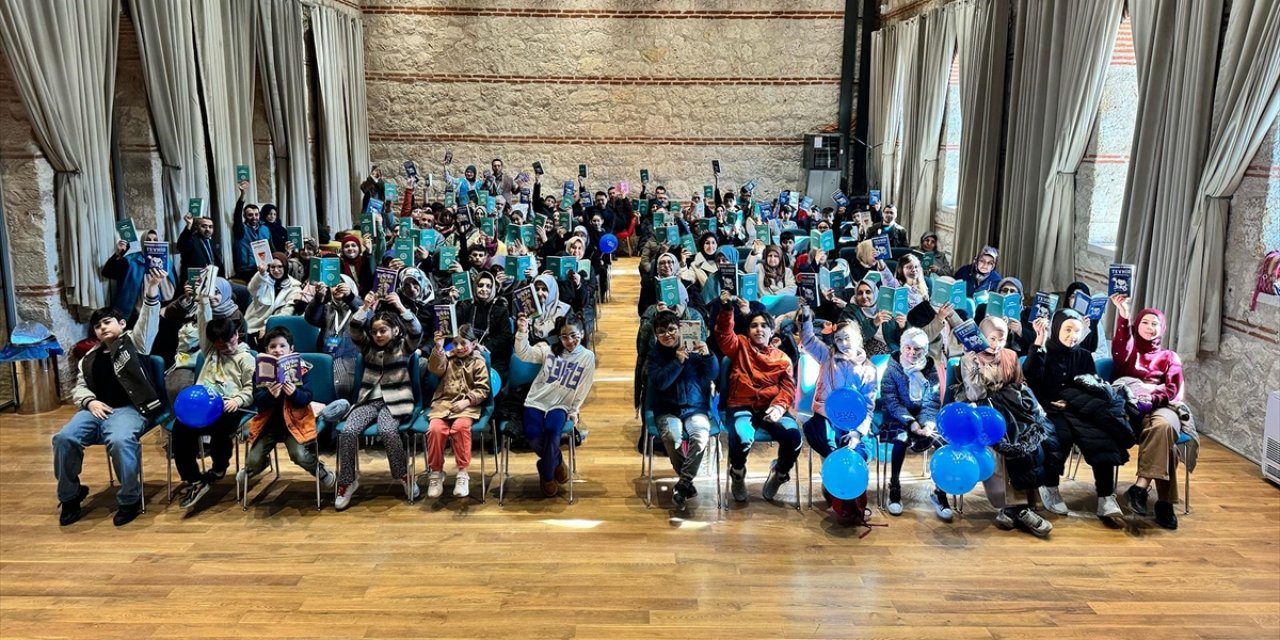 İstanbul'da "Ufka Yolculuk" Yarışmasının Kitap Okuma Etkinliği Düzenlendi