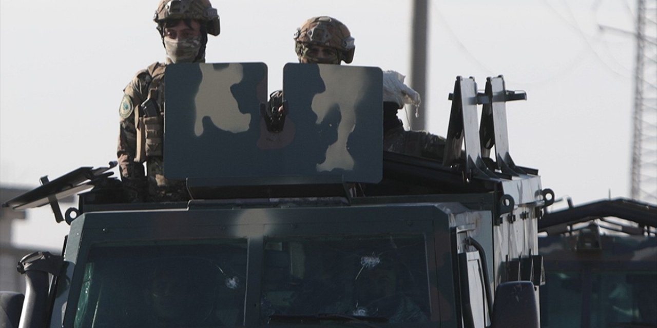 Suriye Ordusu Haseke'de ABD'nin Çekildiği Şeddadi Hava Üssü'nü Teslim Aldı