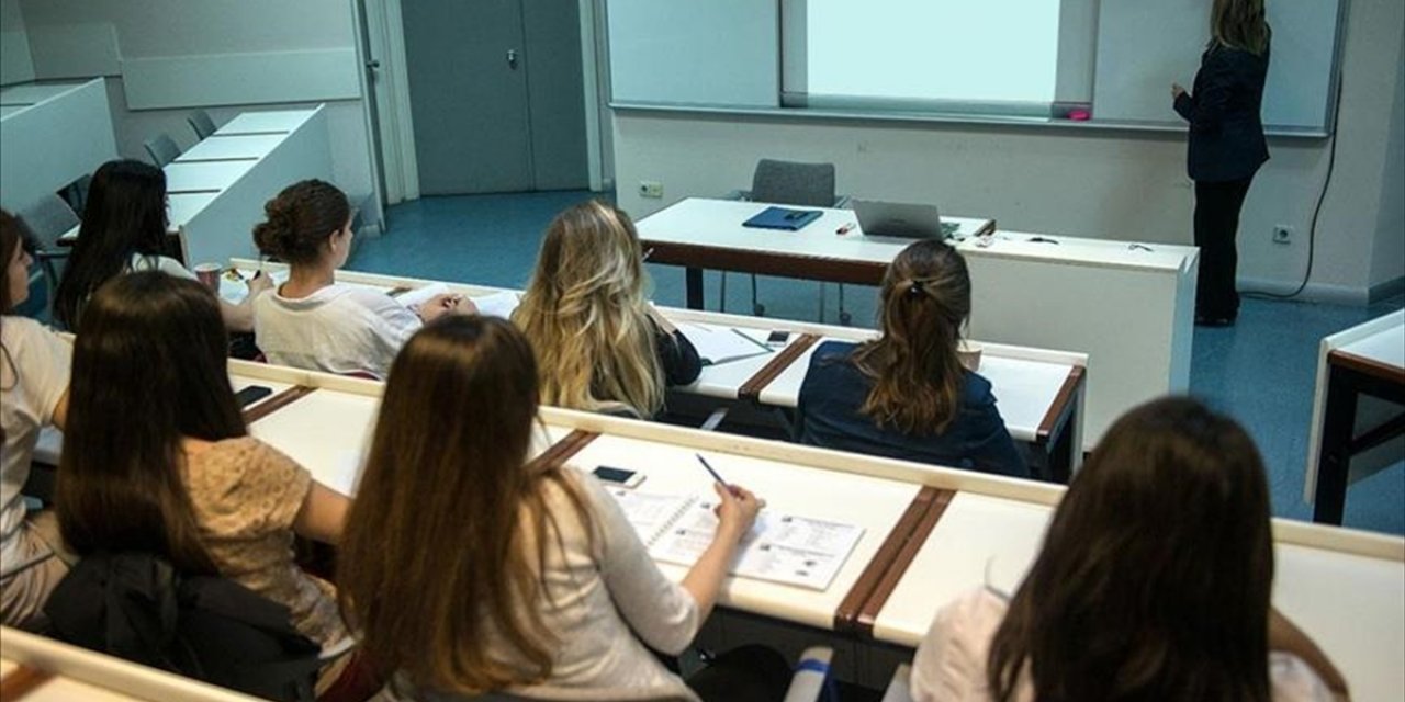 Üniversite Kontenjanlarının Azaltılmasına Bu Yıl Da Devam Edilecek