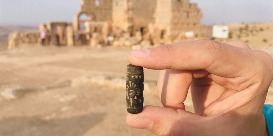 Roma İmparatorluğu döneminde 3 Bin Yıllık Asur Mührü Kazılarda Ortaya Çıktı