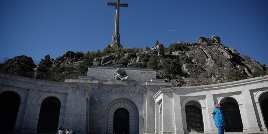 İspanya'da Franco'nun Mezar Yeri Perşembe Günü Değiştiriliyor