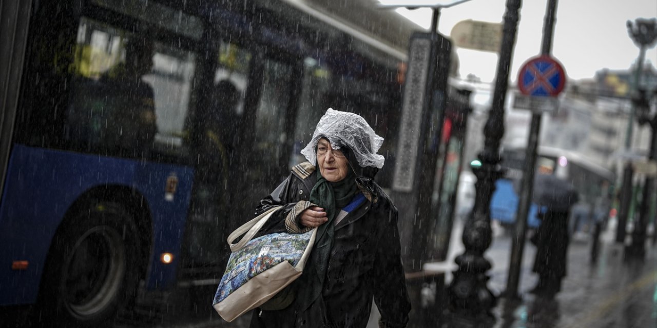 Sıcaklıklar Perşembe Günü 8 İla 10 Derece Düşecek