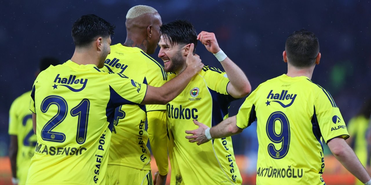 Fenerbahçe, Nottingham Forest Karşısında Kadıköy Performansına Güveniyor