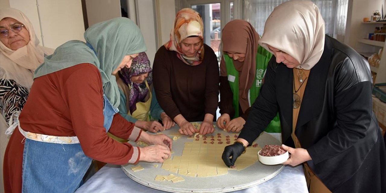 Kastamonulu Kadınlardan Afrika'daki Kadınlara Destek