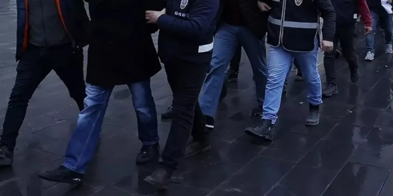 İstanbul'da Çok Sayıda Polis Gözaltına Alındı: Suç Örgütlerine Bilgi Sızdırmışlar!