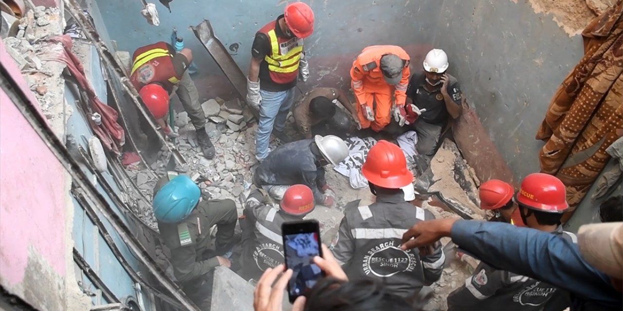 Pakistan'da Apartmanda Meydana Gelen Patlamada 16 Kişi Hayatını Kaybetti