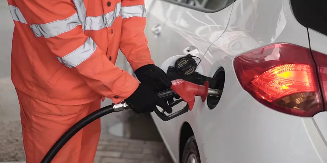 Petrol Yükselişe Geçti: Akaryakıta Zam Sinyali Geldi!