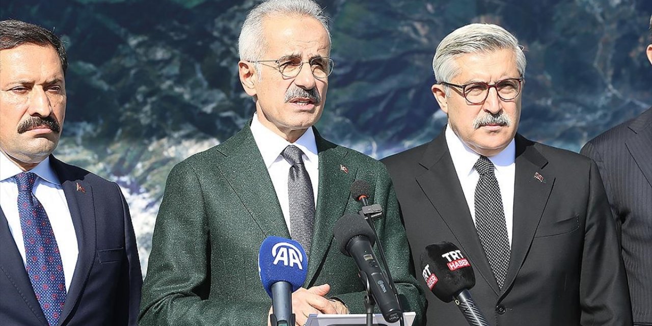 Bakan Uraloğlu: Amanos Dağları'nın Altından Yaklaşık 20 Kilometre Uzunluğunda 3 Tünel İnşa Ediyoruz