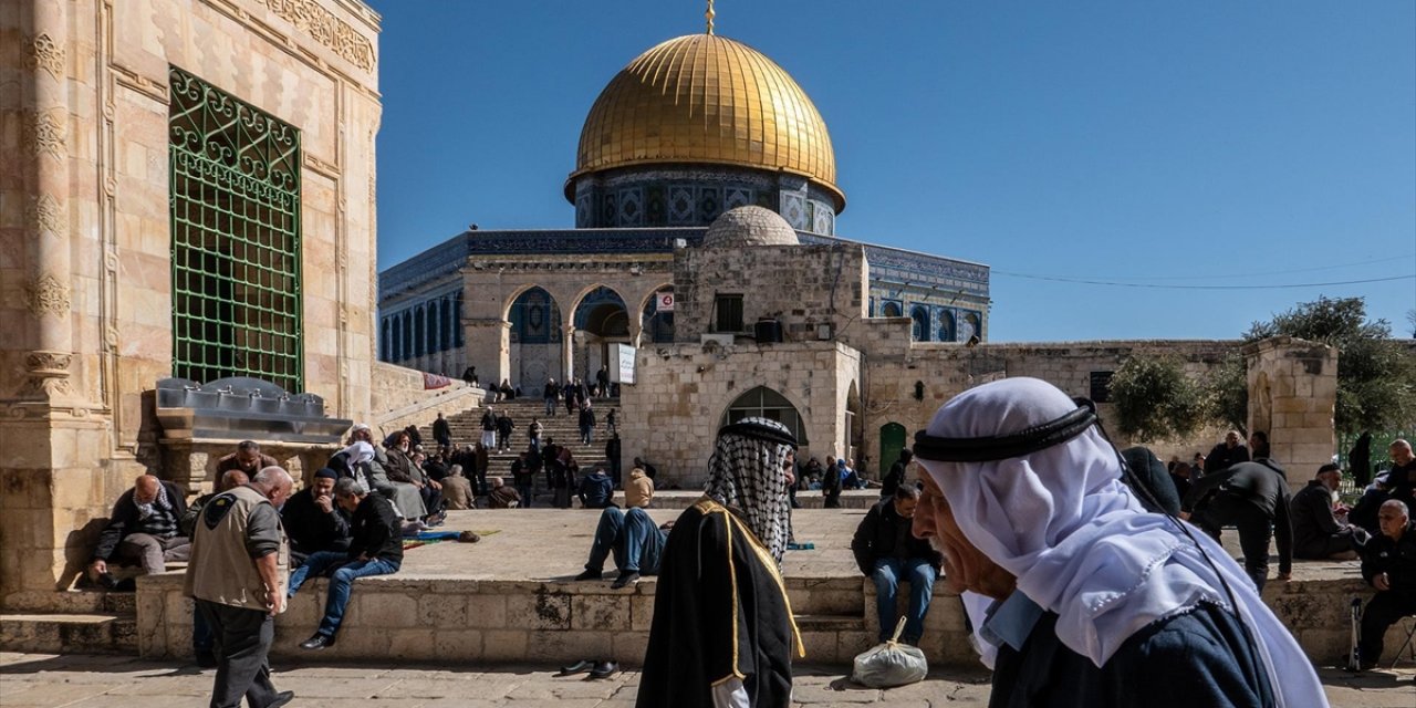 İsrail'in Yasakları Nedeniyle Batı Şeria’dakiler Sadece Ramazanda Mescid-i Aksa’yı Ziyaret Edebiliyor