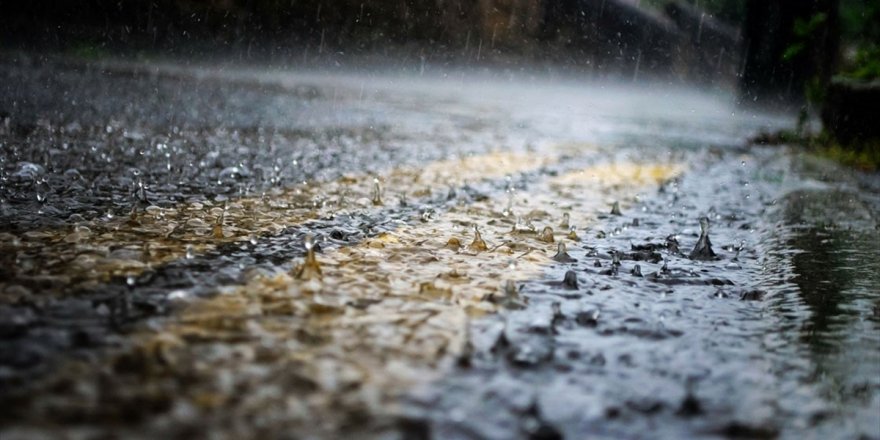 Meteorolojiden Sağanak Uyarısı