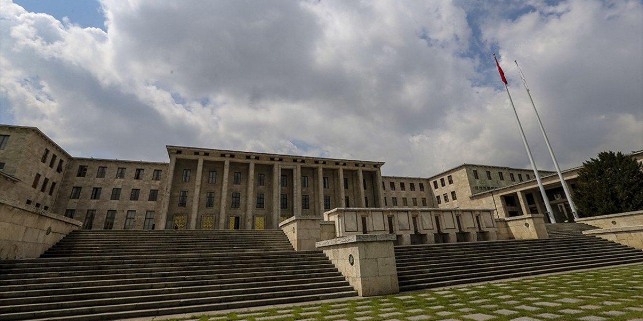 Meclise "Üniversitelerde Astroloji Bölümü Açılsın" Talebi