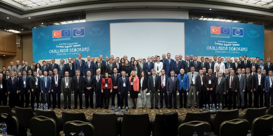 Safran 'Çocuklar sorularına muhatap aramaktadır'