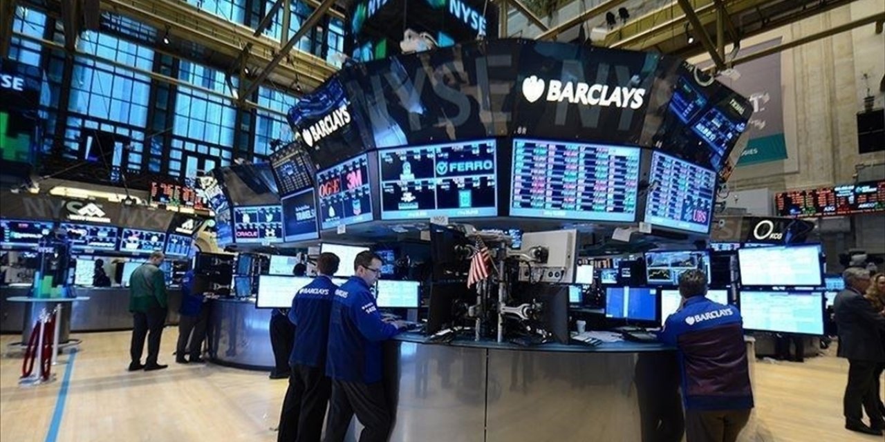 Küresel Piyasalar Tarifelerde Artan Belirsizliklerle Karışık Seyrediyor