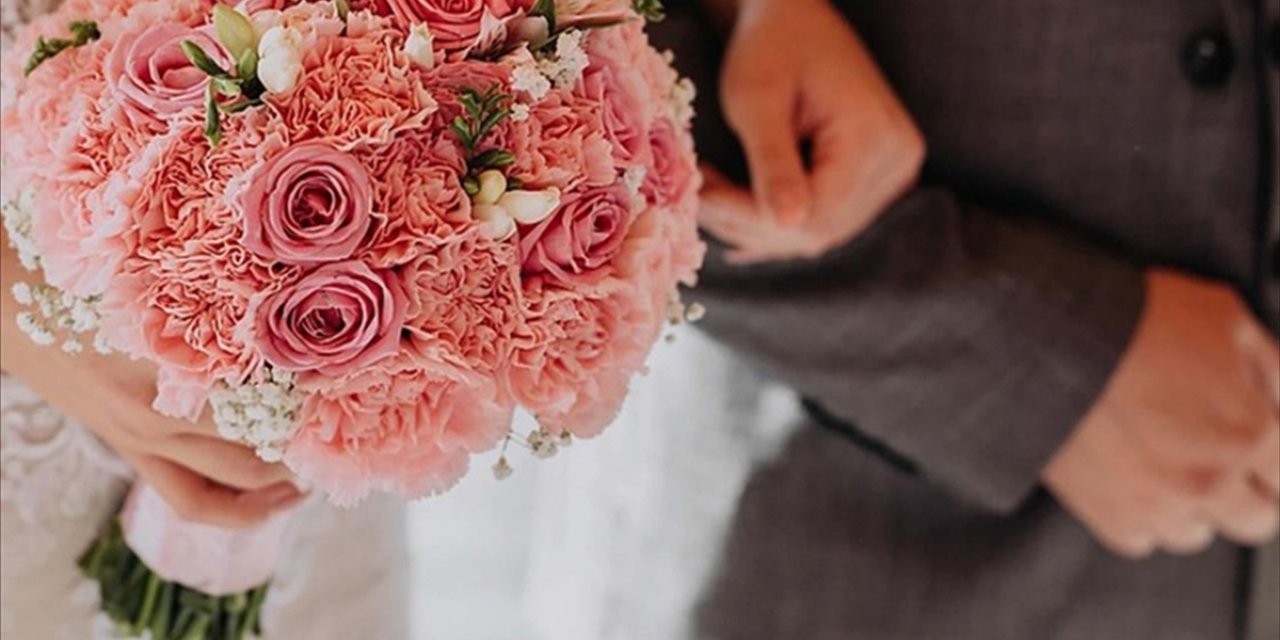 Türkiye'de Geçen Yıl Evlenen Çiftlerin Sayısı 552 Bin 237 Oldu