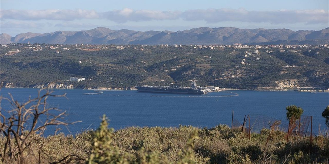 ABD'nin "USS Gerald R. Ford" İsimli Uçak Gemisi Girit'teki Suda Deniz Üssü'nde