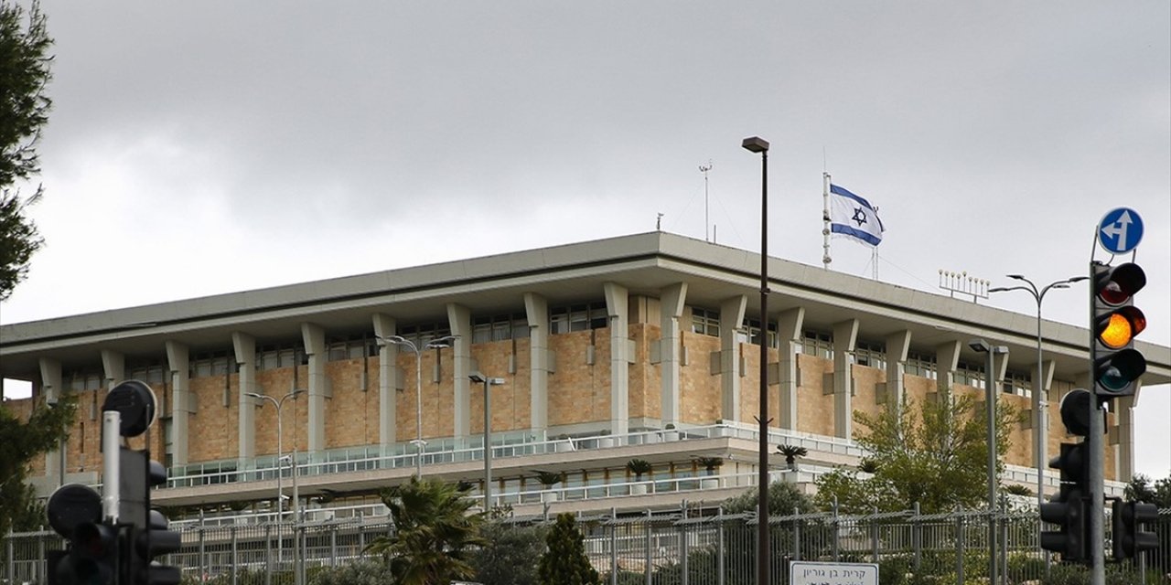 İsrail Savunma Bakanlığının, İran'a Olası Saldırıya Hazırlık İçin Ek Bütçe İstediği Bildirildi