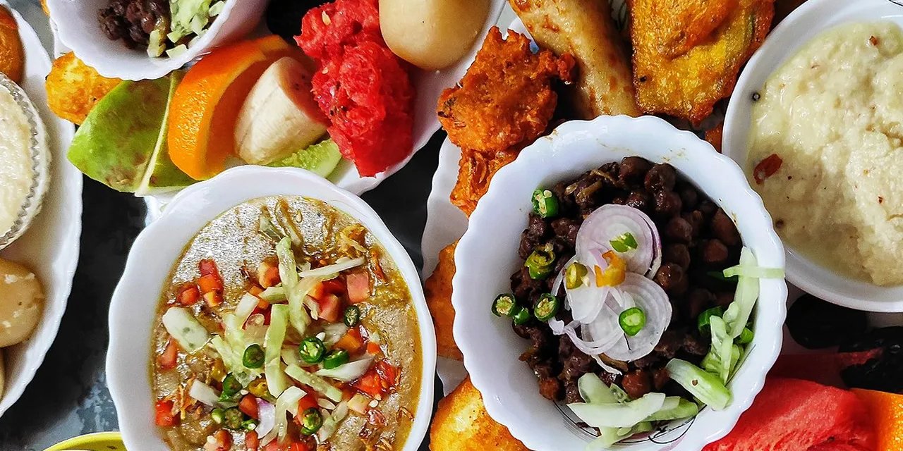 Uzmanından Uyarı: İftarda Hızlı Yemek Vücudu Şoka Sokuyor