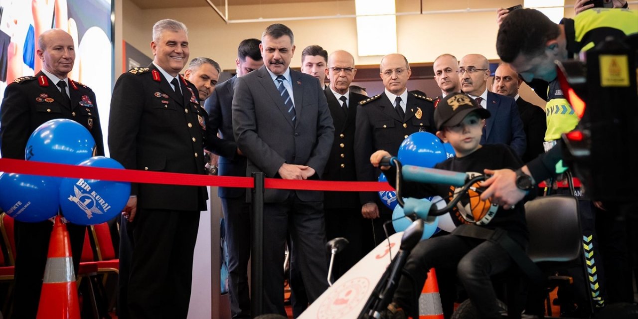 İçişleri Bakanı Çiftçi "Külliye'de Ramazan" Etkinlik Alanını Ziyaret Etti