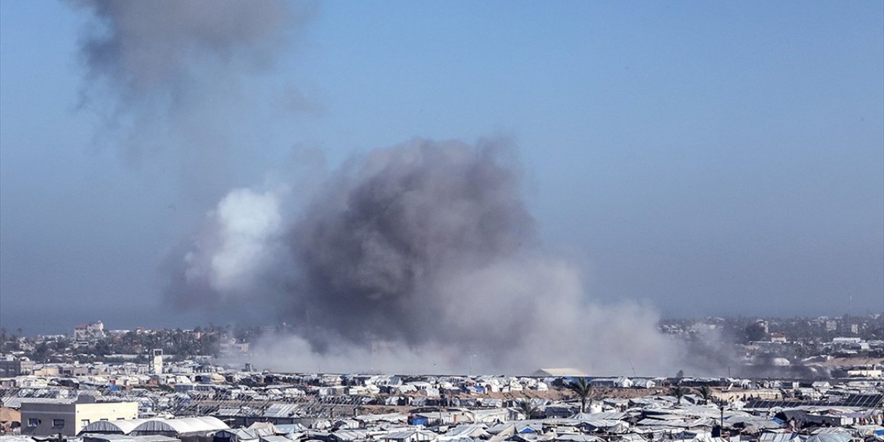 İsrail'in Gazze Şeridi'nin Güneyinde Düzenlediği Saldırıda Bir Filistinli Hayatını Kaybetti
