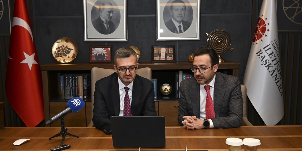 Cumhurbaşkanlığı İletişim Başkanı Duran, AA'nın "Yılın Kareleri" Oylamasına Katıldı