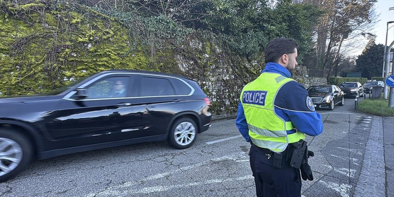 ABD İle İran Arasındaki Müzakerelerin Üçüncü Turu Cenevre'de Başladı