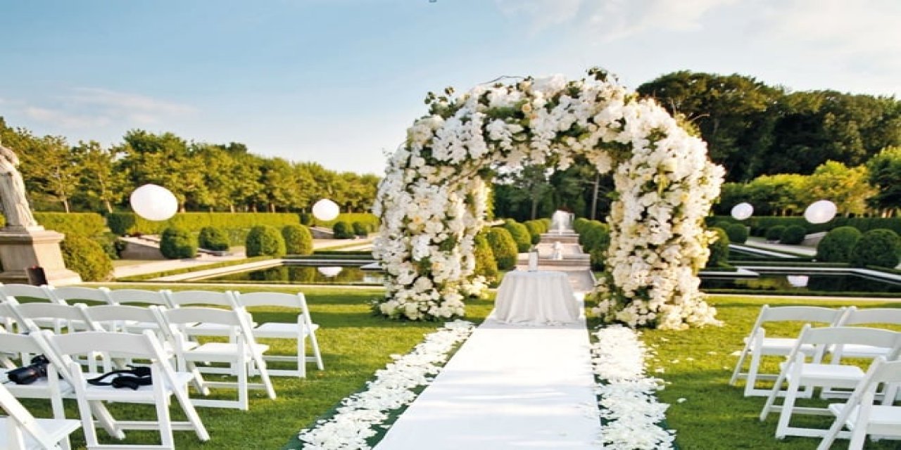 İzmir Alteylül Belediyesi'nden Yeni Evlenecek Çiftlere Sürpriz!