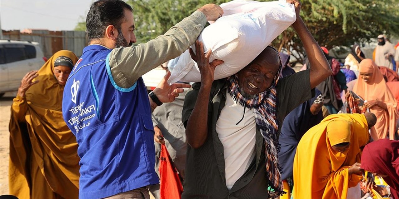 Türkiye Diyanet Vakfı, Somali'de İhtiyaç Sahibi 8 Bin 250 Aileye Gıda Yardımı Yaptı