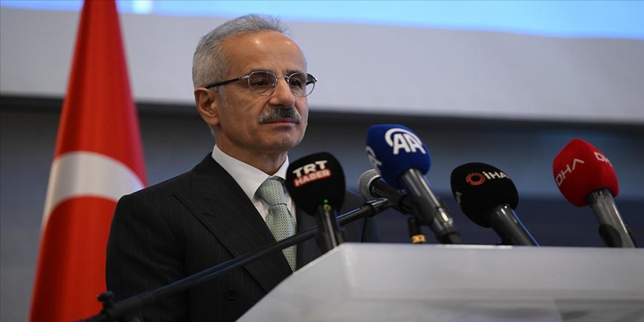 Abdulkadir Uraloğlu: 15 Yaş Altının Sosyal Medyada Zaman Geçirmesini İstemiyoruz