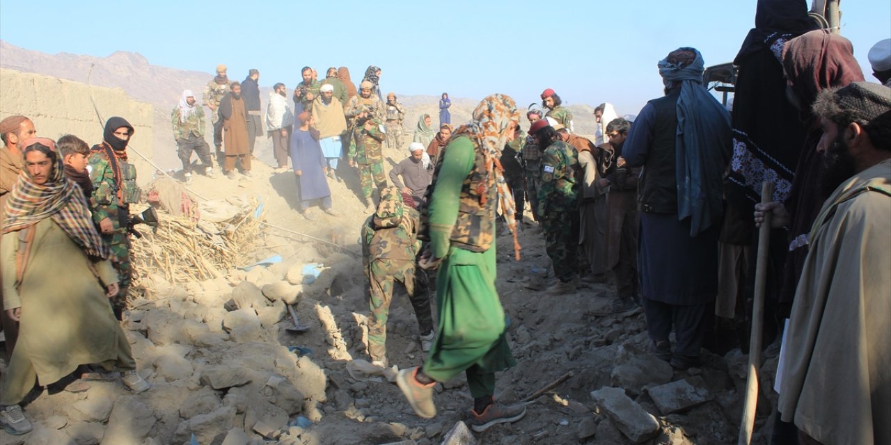 Afganistan Yönetimi: Pakistan İle Karşılıklı Saldırılarda 13 Afganistan Askeri Hayatını Kaybetti