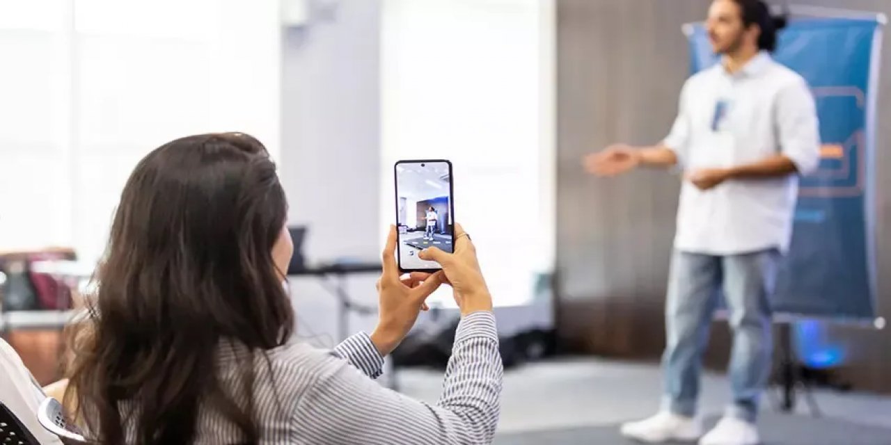 Fenomenlerin Vergi Çelişkisi Ortaya Çıktı! Hazine’den Uyarı: 43 Bin Mesaj Yollandı
