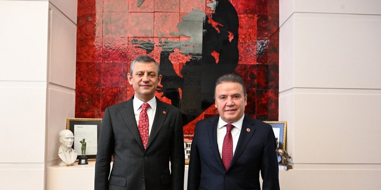 Muhittin Böcek, Özgür Özel'den Ne İstedi? Antalya Bu Haberle Çalkanıyor!