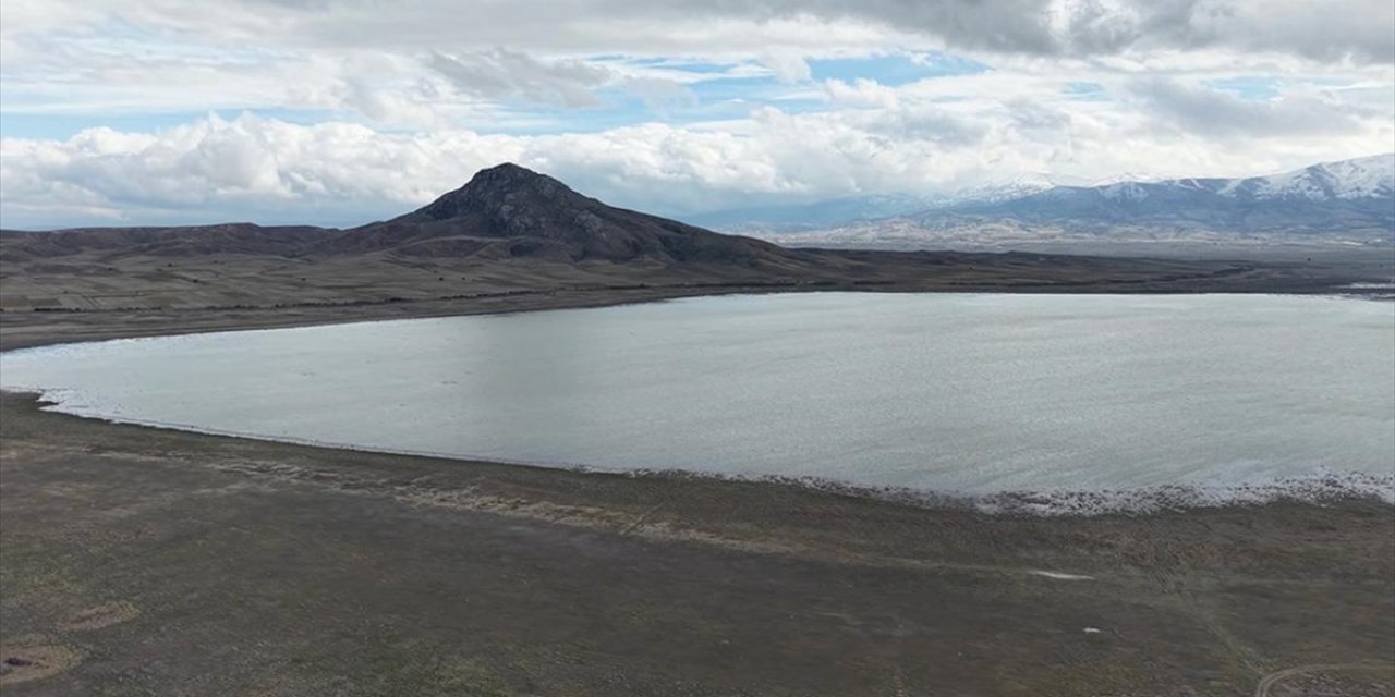 Su Tutmaya Başlayan Karataş Gölü Yeniden Canlanıyor
