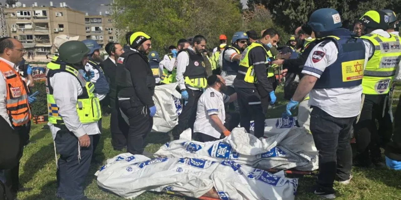 İran İsrail'in O Bölgesini Yerle Bir Etti: Çok Sayıda Ölü ve Yaralı Var