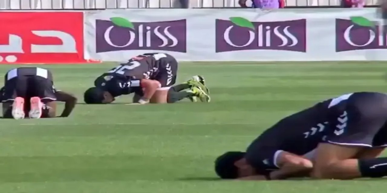 Hakem Düdüğü Yalınca Yere Yığıldılar!