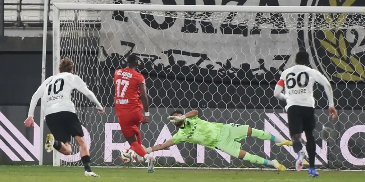 Manisa FK, Çorum FK'ya Yenildi