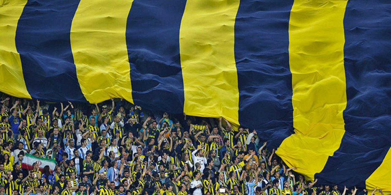 Görme Engelli Taraftar "Fenerbahçe" Sevgisini Sosyal Medyada Yaptığı Canlı Yayınlarla Gösteriyor