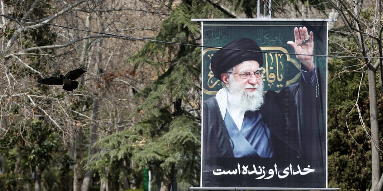 İran Lideri Hamaney İçin Tahran'da 3 Gün Cenaze Töreni Düzenlenecek