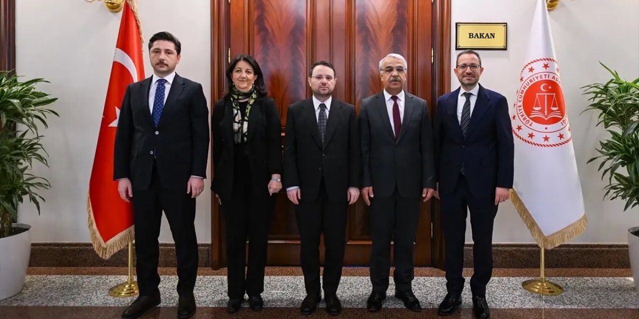 Adalet Bakanı Gürlek, DEM Partili Buldan ve Sancar İle Görüştü