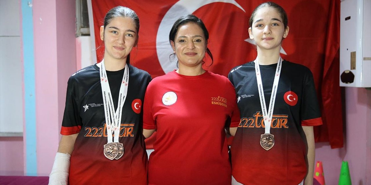 İşitme Engelli Kardeşlerin Hedefi Tekvandoda Milli Formayı Giymek