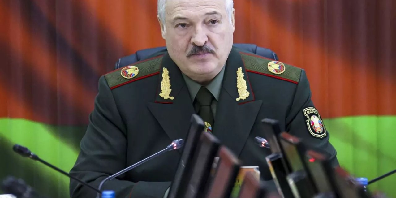 Belarus Lideri Lukaşenko Savaşta Tarafını Seçti