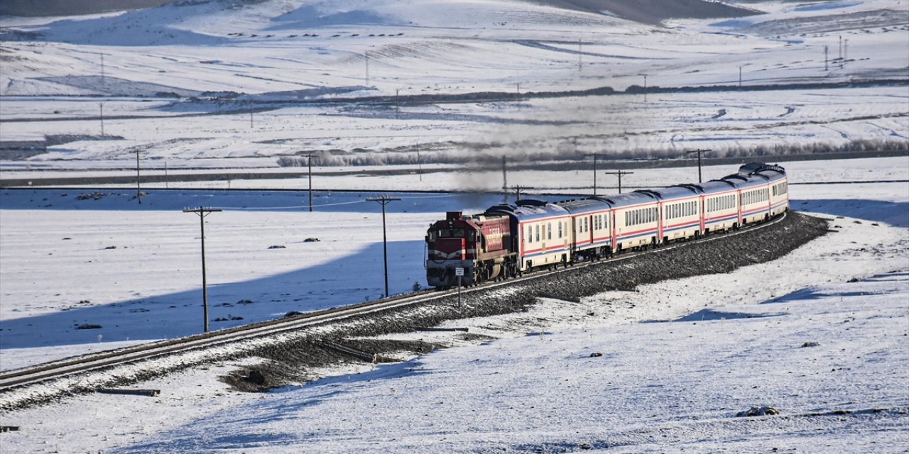 Turistik Doğu Ekspresi 10 Binden Fazla Yolcuya Hizmet Vererek Sezonu Tamamladı