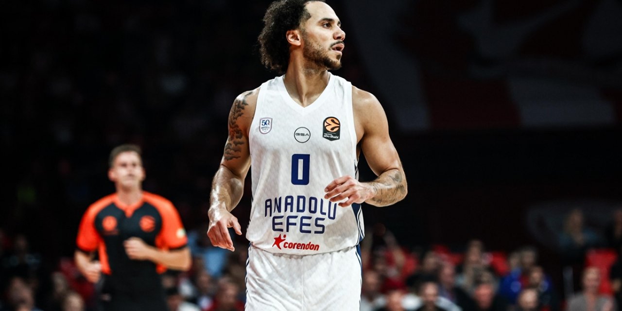 Anadolu Efes'te Shane Larkin, Parkeden 4-6 Hafta Daha Uzak Kalacak