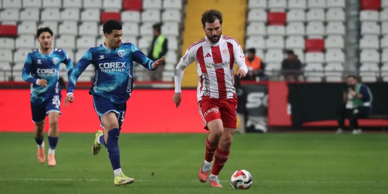 Hesap.com Antalyaspor, Kupaya Puansız Veda Etti