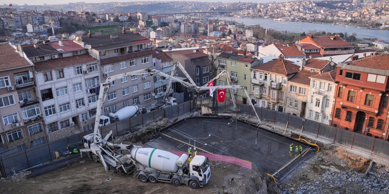 İstanbul Recep Tayyip Erdoğan Anadolu İmam Hatip Lisesi Öğrenci Yurdu'nun Temeli Atıldı