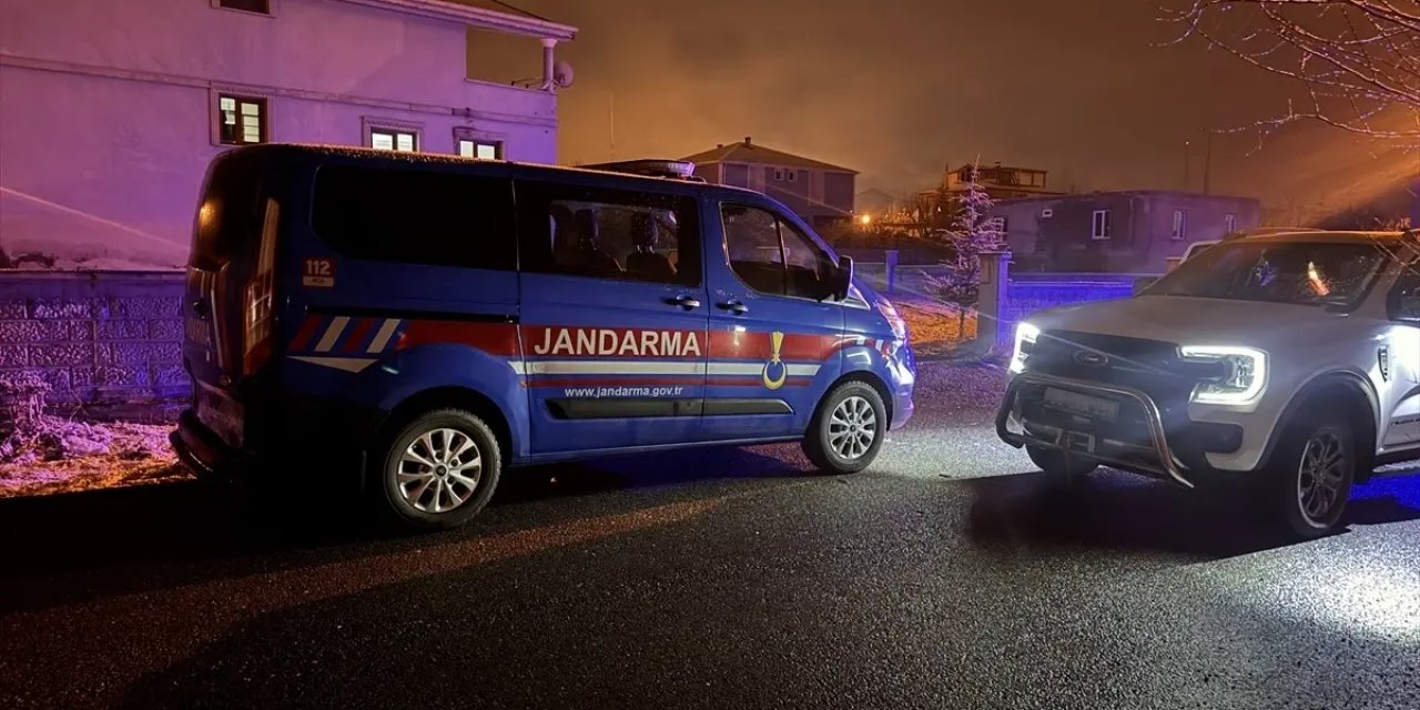 Kayseri'de İki Aile Arasında Çıkan Kavgada 1 Kişi Öldü, 2 Kişi Yaralandı