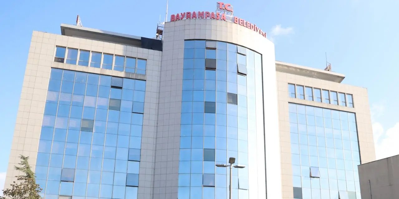 Bayrampaşa Belediyesi’nin CHP’li Meclis Üyeleri Yaşar Yarka ve Cenk Çınar CHP’den İstifa Etti