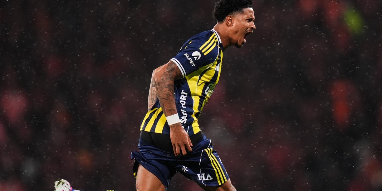 Fenerbahçeli Futbolcu Jayden Oosterwolde "Dalya" Demeye Hazırlanıyor