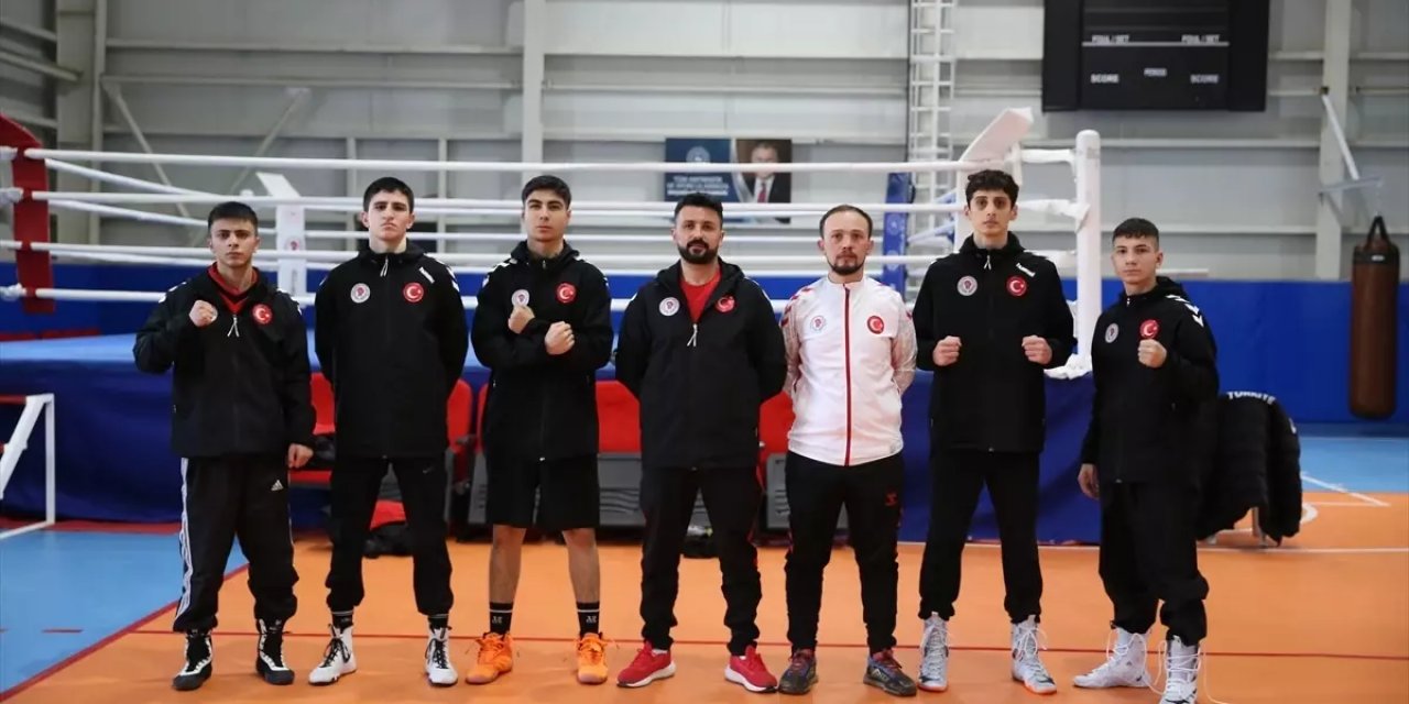 Milli Boksörler Tayland'daki Dünya Kupası'nda 5 Siklette Madalya Almak İçin Çalışıyor